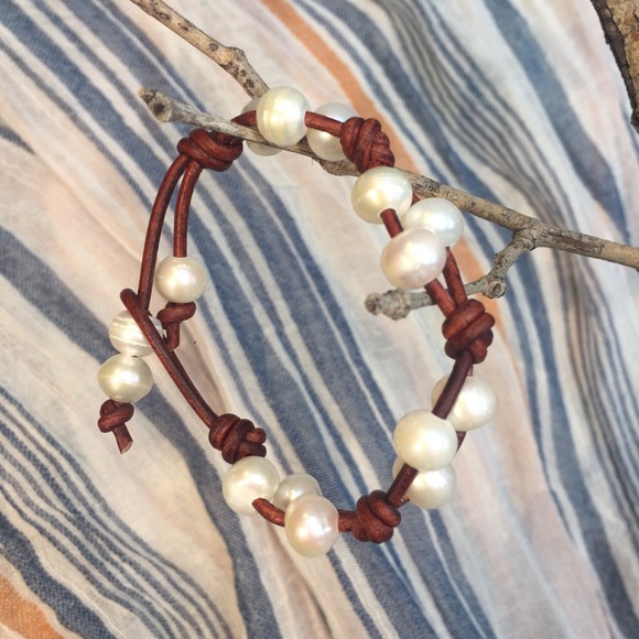 Rincon Real Pearl & Leather Bracelet - Picture 2 of 6
